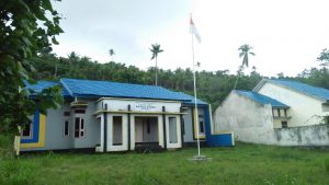 Camat Kayoa Utara Alergi Kantor