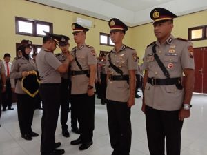 Upacara Sertijab Polres Halteng, Satu Kasat dan Satu Kapolsek