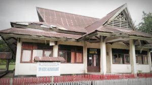 Miris, Gedung Kantor SMP Negeri 5 Halbar Rusak PEMDA Halbar Tutup Mata