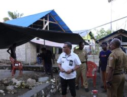 Pj. Bupati lkram M Sangadji Tinjau Pembangunan Rumah Layak Huni di Desa Goeng