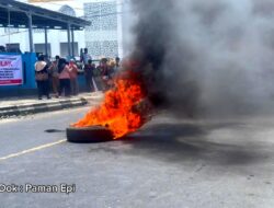 Demo Aksi Warga Bastiong Karance Meledak! Buka Aib SK Lurah, Dana Parkir Ilegal & Iuran ASDP Tak Jelas!