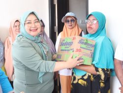 Sentuhan Kasih PKK dan DWP Halteng untuk Korban Kebakaran di Desa Were