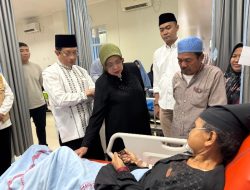 Menteri Agama Jenguk Korban Bangunan Majelis Taklim yang Ambruk