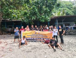 Pengurus Pokdarkamtibmas Bhayangkara Polda Malut Gelar Family Gathering di Pantai Jikomalamo