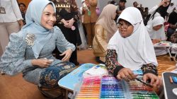 Kemendes Dorong Pengembangan Ekonomi Hijau Lewat Pewarna Alam Wastra Nusantara